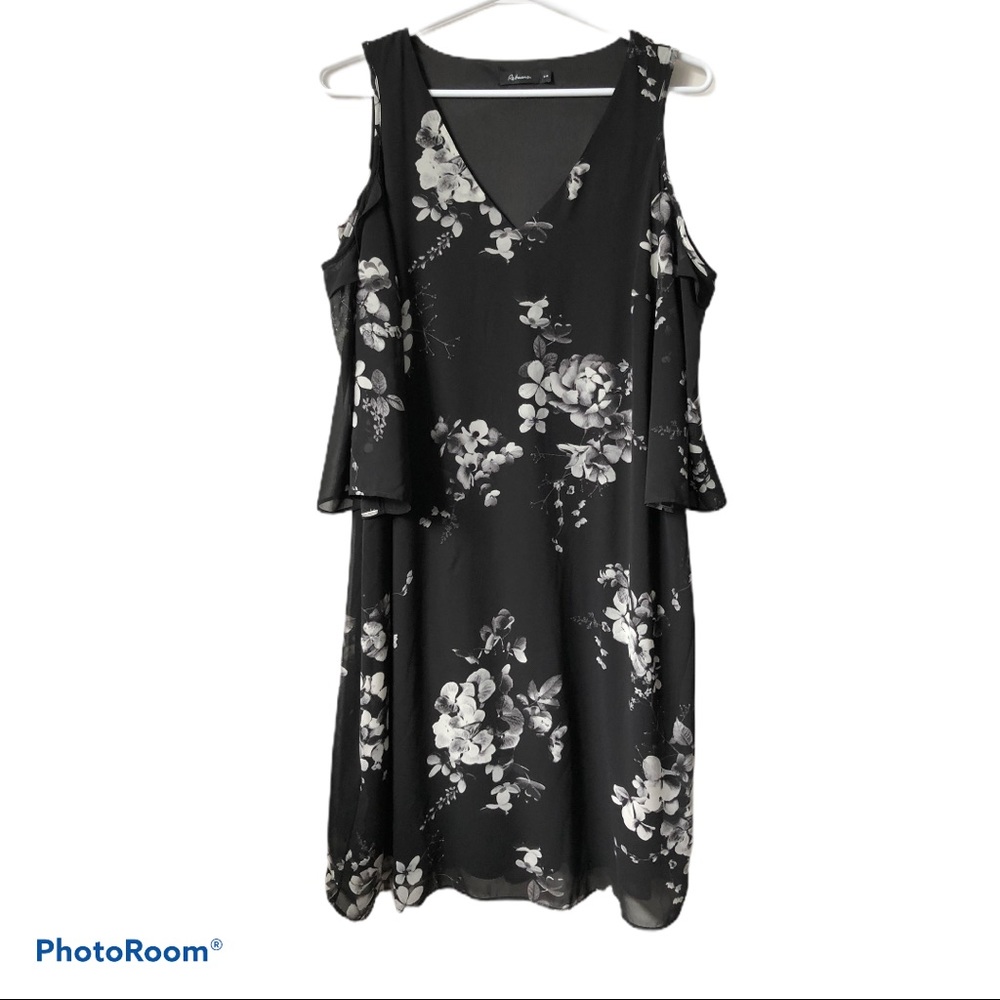 Floral printed cold shoulder dress